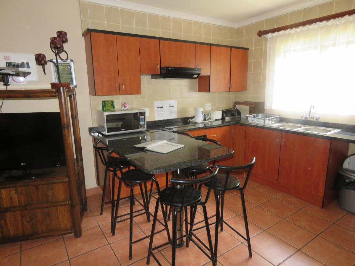 Villa Dumehlezi Self Catering à Sodwana Bay Extérieur photo